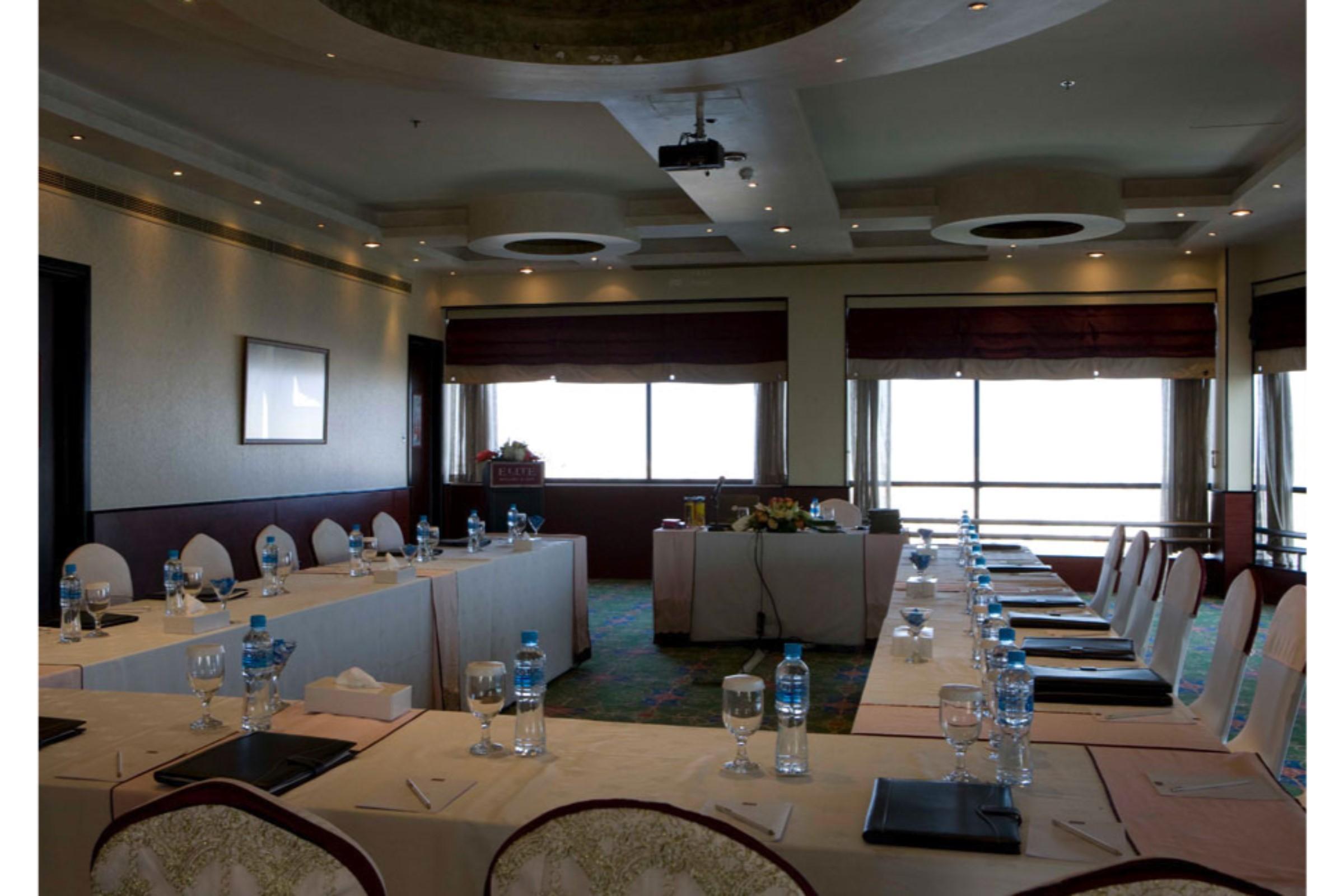 Elite Crystal Hotel 4*